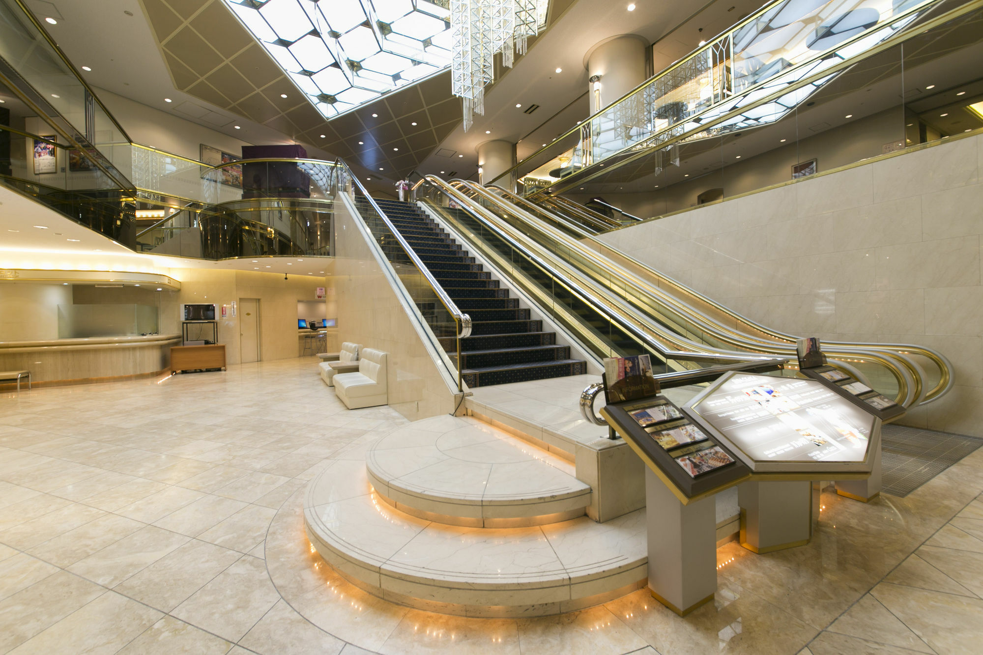 Shin Osaka Washington Hotel Plaza Exterior foto